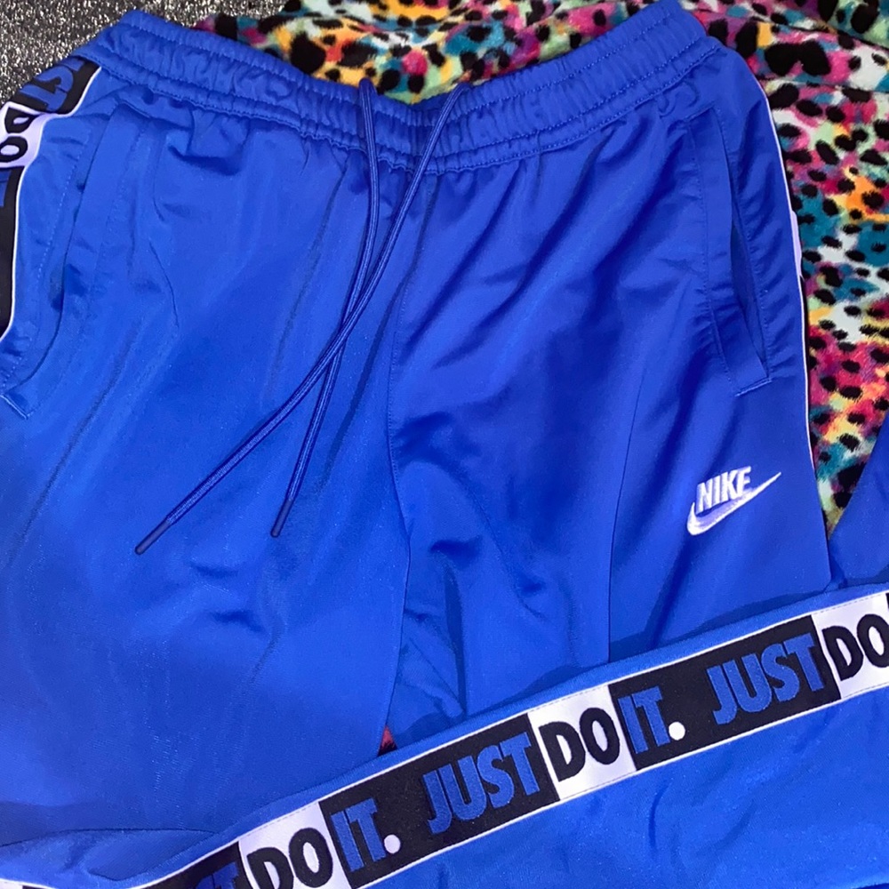 blue men’s nike sweatpants